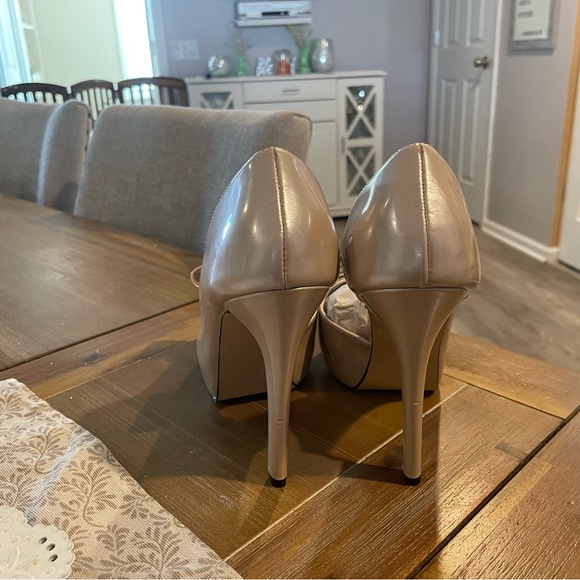 High heel shoes perfect for prom - Picture 5 of 5